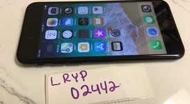 Good
													Apple iPhone 7 - Verizon, Black, 32 GB, A1660, photo 4 of 5