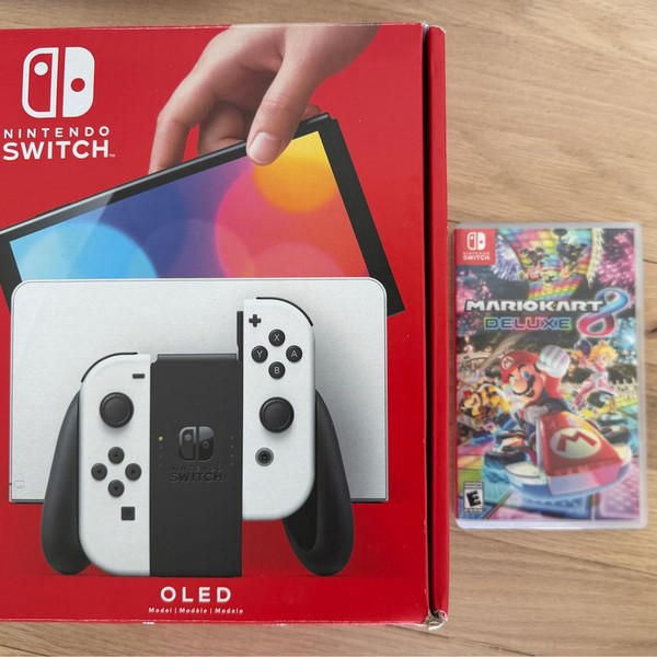 Nintendo Switch - OLED - 64 GB, White