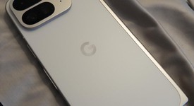 Good
													Google Pixel 9 Pro Fold - Unlocked, Porcelain, 512 GB, GGH2X, photo 5 of 7