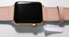 Good
													Apple Watch Series 3 38mm - Unlocked, Gold, A1860, Aluminum, photo 2 of 5