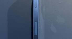 Mint
													Apple iPhone 13 - Unlocked, Blue, 128 GB, A2482, photo 4 of 8