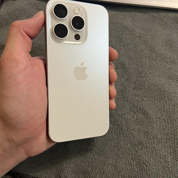 Apple iPhone 15 Pro - Unlocked, 256 GB, White, A2848