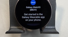 Good
													Samsung Galaxy Watch5 - Unlocked, Gold, 40mm, photo 1 of 6