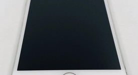 Fair
													Apple iPhone 7 Plus - Sprint, Silver, 128 GB, A1661, photo 3 of 10