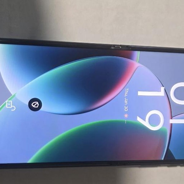 Motorola Razr (2023) - Unlocked, 128 GB, Sage, 8 GB