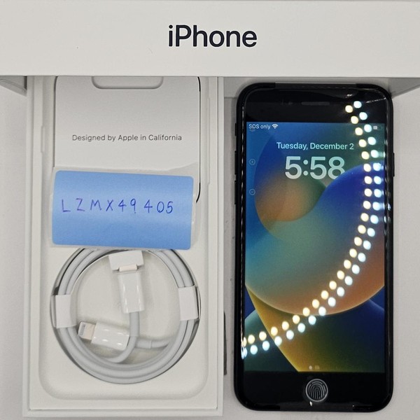 Apple iPhone SE 3rd Gen 2022 - Unlocked, 64 GB, Midnight, A2595