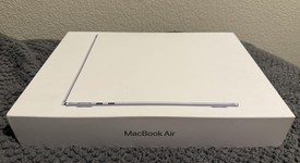 New
													MacBook Air 2025 (M4) - 13" - Apple M4, Silver, 256 GB, 16 GB, photo 1 of 4
