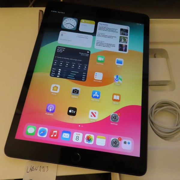 Apple iPad 9th Gen - Unlocked, 64 GB, Gray, A2603