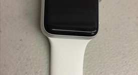 Fair
													Apple Watch Series 3 42mm - Unlocked, Silver, A1861, Aluminum, photo 2 of 5