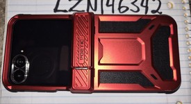 Good
													Motorola Razr Ultra (2025) - Unlocked, PANTONE Scarab, 512 GB, 16 GB, photo 2 of 24