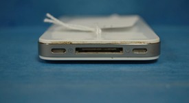 Good
													Apple iPhone 4 - Verizon, White, 8 GB, A1349, photo 5 of 8