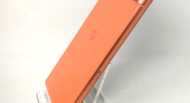 Mint
													Google Pixel 7a - Unlocked, Coral, 128 GB, 8 GB, GWKK3, photo 5 of 9