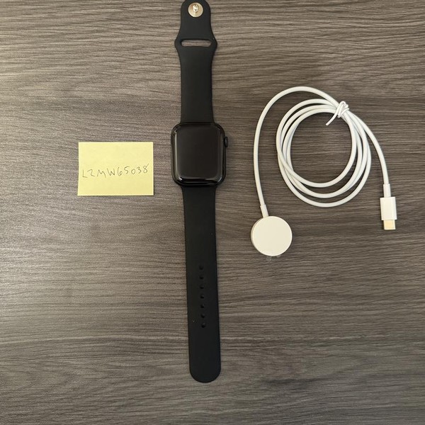 Apple Watch Series 9 45mm - Unlocked, Midnight, A2984 - Cellular, Aluminum