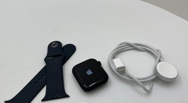 Mint
													Apple Watch Series 7 45mm - Midnight, A2474 - GPS, Aluminum, photo 1 of 5