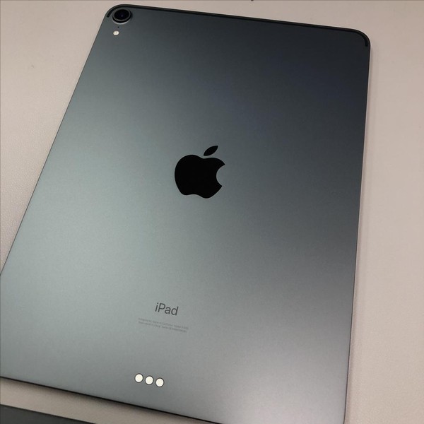 Apple iPad Pro 11 inch 2018 - Wi-Fi, 64 GB, Gray, A1980