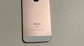Good
													Apple iPhone SE 1st Gen 2016 - Unlocked, Rose Gold, 32 GB, A1662, photo 3 of 7