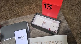 Good
													OnePlus 13 - Unlocked, Black Eclipse, 512 GB, 16 GB, photo 2 of 11