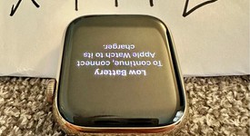 Good
													Apple Watch Series 8 45mm - Unlocked, Gold, A2774 - Cellular, Stainless, photo 3 of 8