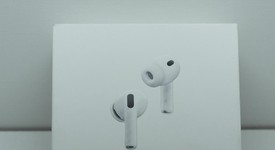New
													Apple AirPods Pro 3, photo 1 of 3