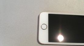 Good
													Apple iPhone SE 1st Gen 2016 - Unlocked, Rose Gold, 16 GB, A1662, photo 4 of 11