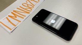 Mint
													Apple iPhone SE 3rd Gen 2022 - Unlocked, Midnight, 64 GB, A2595, photo 5 of 7