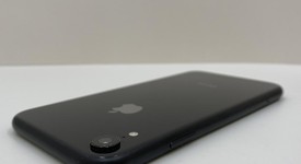 Fair
													Apple iPhone Xr - Unlocked, Black, 64 GB, A1984, photo 5 of 6