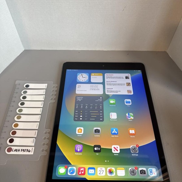 Apple iPad 9th Gen - Unlocked, 64 GB, Gray, A2603