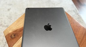 Good
													Apple iPad 8th Gen - Wi-Fi, Gray, 32 GB, A2270, photo 1 of 3