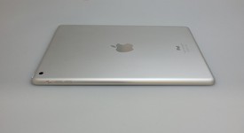 Good
													Apple iPad Air - Wi-Fi, Silver, 16 GB, photo 4 of 7