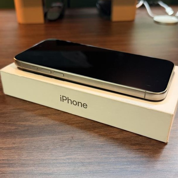 Apple iPhone 15 Pro Max - Unlocked, 256 GB, Natural, A2849