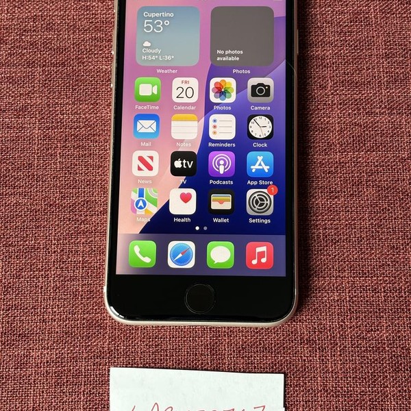 Apple iPhone SE 3rd Gen 2022 - Unlocked, 64 GB, Starlight, A2595