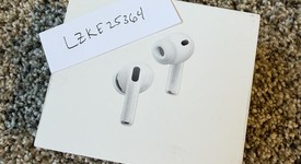 New
													Apple AirPods Pro 3, photo 1 of 4