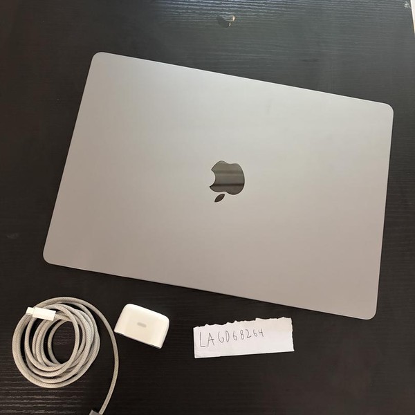 MacBook Air 2024 (M3) - 15 inch - 256 GB, Gray, 16 GB, Apple M3, 10-core GPU