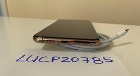 Good
													Apple iPhone 11 Pro Max - AT&T, Gold, 256 GB, A2161, photo 3 of 10