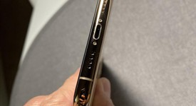 Good
													Apple iPhone 11 Pro Max - Unlocked, Gold, 256 GB, A2161, photo 5 of 7