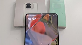 Mint
													Google Pixel 9 Pro Fold - Unlocked, Porcelain, 256 GB, GGH2X, photo 4 of 15