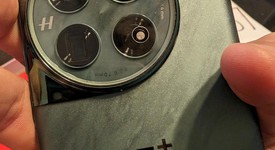 Mint
													OnePlus 12 - Unlocked, Green, 512 GB, 16 GB, CPH2583, photo 1 of 10