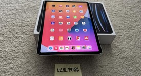 Mint
													Apple iPad Pro 11" 4th Gen 2022 - Wi-Fi, Silver, 128 GB, photo 2 of 8