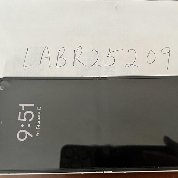 Samsung Galaxy Z Flip6 - Unlocked, 512 GB, White, 12 GB, SM-F741U1