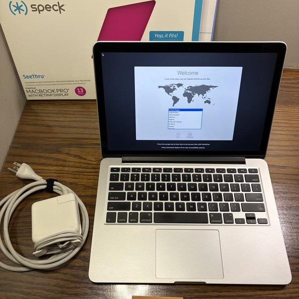 MacBook Pro 2013 (Retina) - 13 inch - 256 GB, Silver, 8 GB