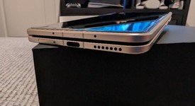 Mint
													Honor Magic V5 - Unlocked Non-US, White, 512 GB, 16 GB, photo 5 of 11