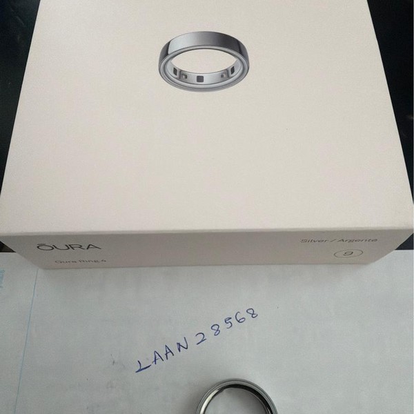 Oura Ring Gen 4 - Silver, Size 9