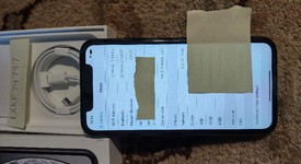 Mint
													Apple iPhone Xr - Unlocked, Black, 64 GB, A1984, photo 3 of 9