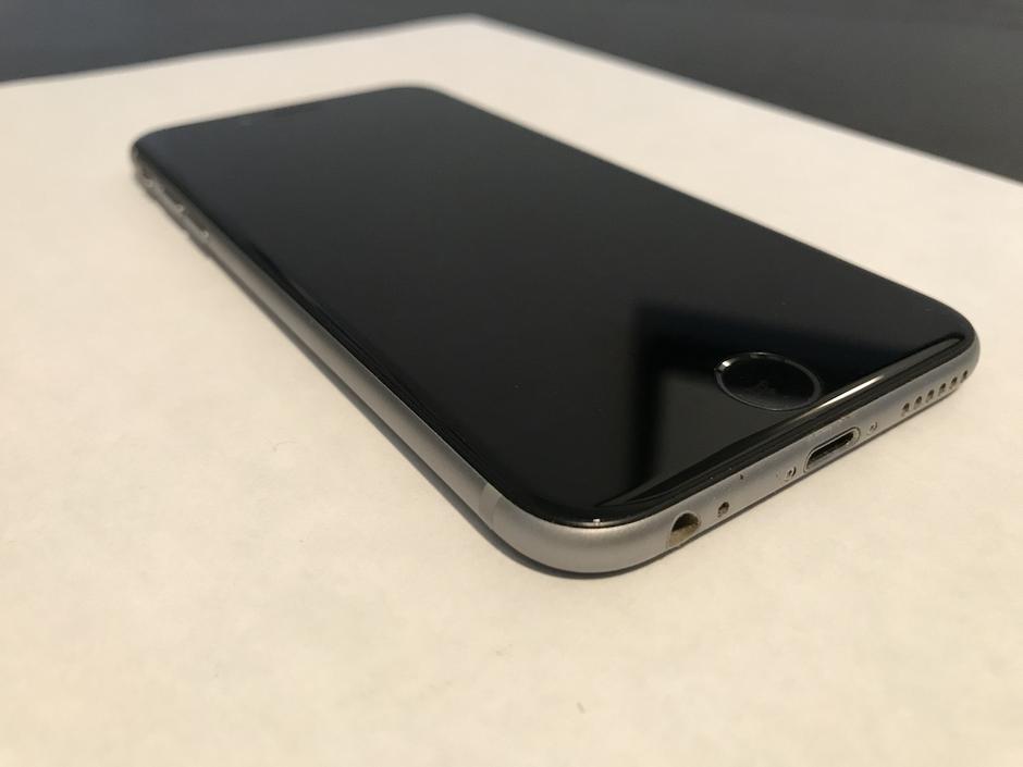 Iphone Model A1586 >> PLB116: Apple iPhone 6 (Unlocked) - For Sale $224 - Swappa Iphone Model A1586 >> PLB116: Apple iPhone 6 (Unlocked) - For Sale $224 - Swappa