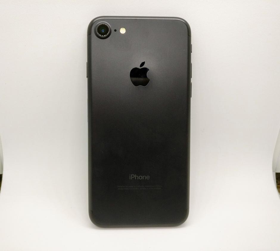 iphone model a1660 xqj800 apple iphone 7 unlocked for sale 535 swappa iphone model a1660 xqj800 apple iphone 7 unlocked for sale 535 swappa