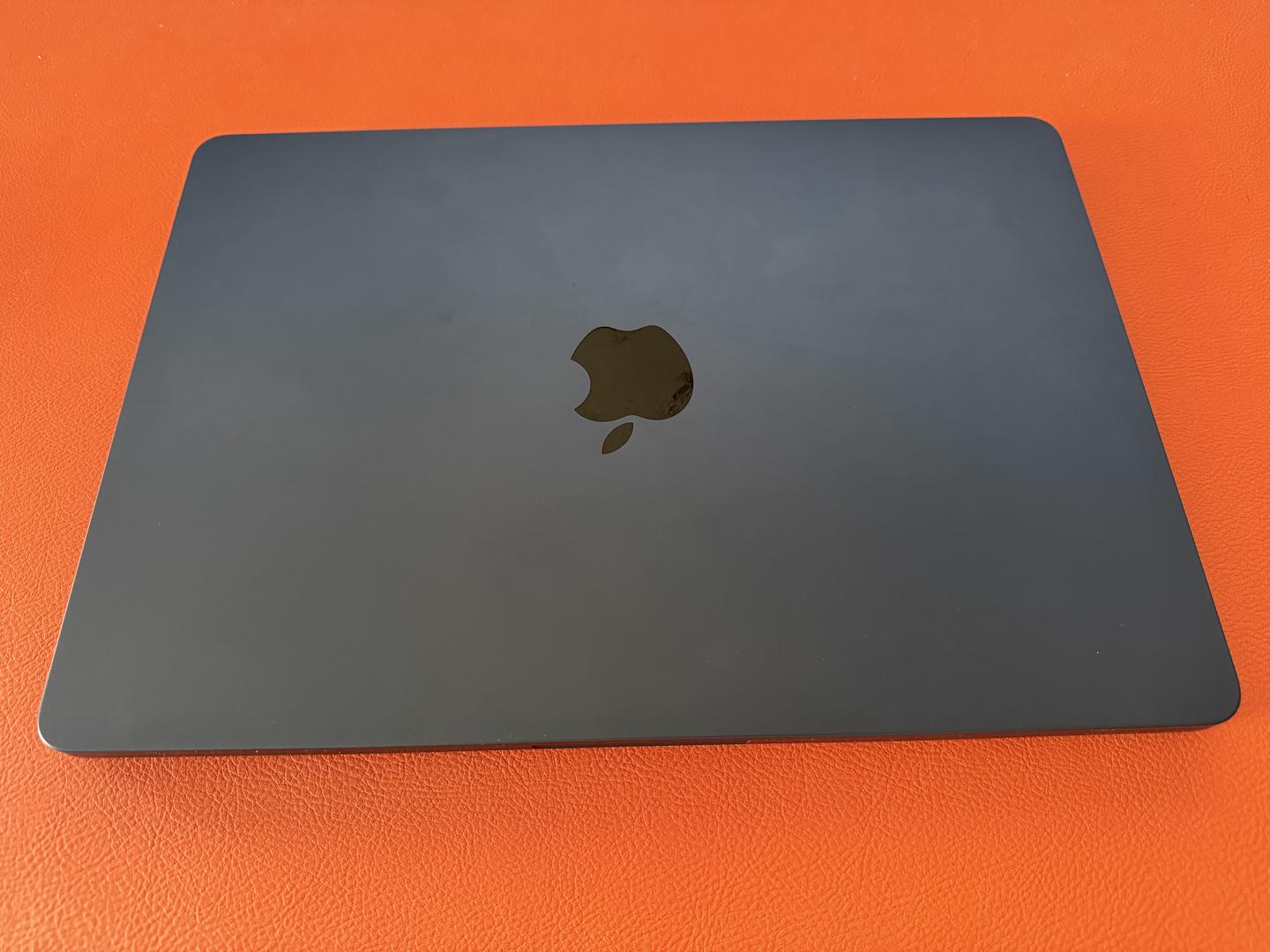 MacBook Air 2025 (M4) - 13 inch - Product Guide, Specs, Prices