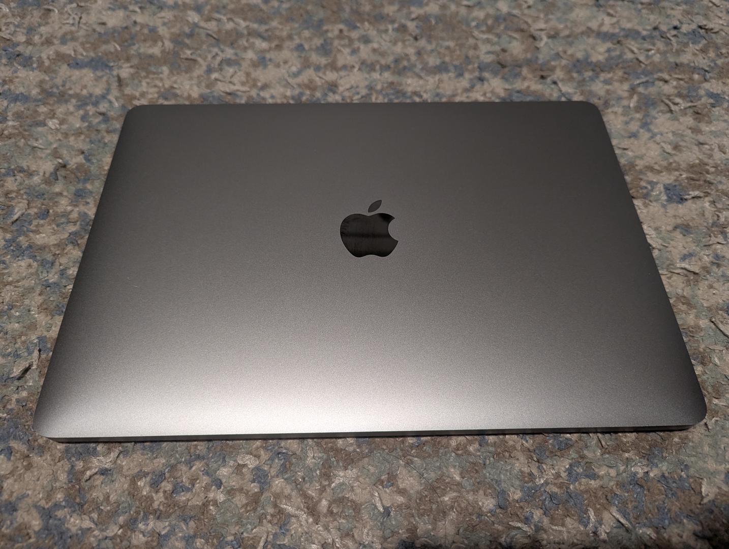 MacBook Pro 2017 (With Touch Bar) - 13 inch - Product Guide, Specs