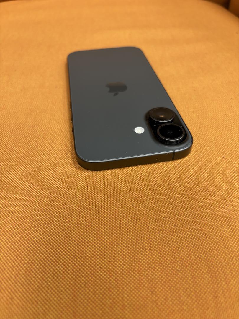Apple iPhone 17 - Unlocked, 256GB, Black, A3258 - LABB06037 - Swappa