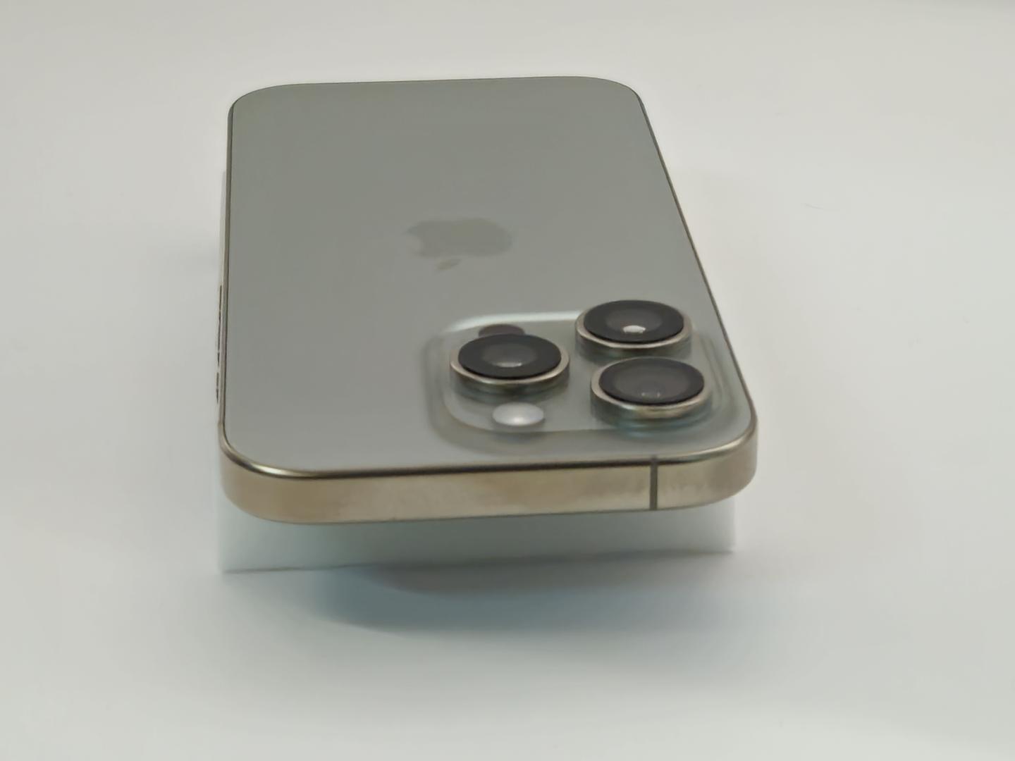 【新品同等】iPhone 16 Pro 256GBシルバーグレー （店頭展示品） Apple iPhone 16 Pro - Verizon, 256GB, Natural, A3083 - LABB45556
