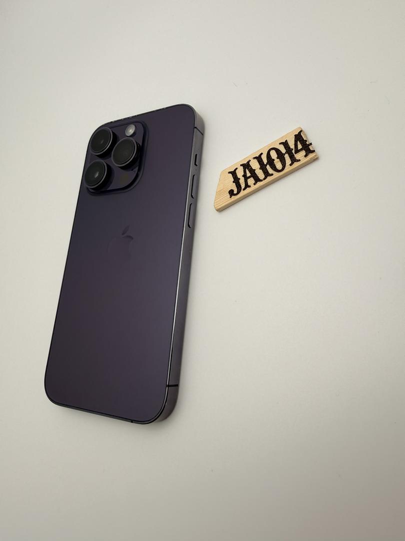 Apple様 Amazon.com: OtterBox iPhone 14 Pro Max Symmetry Series Clear Case